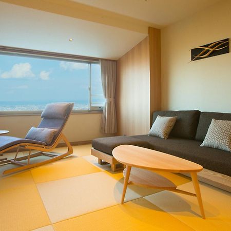 山荘 風の杜 Sanso Kazenomori Hotel Minoh Exterior foto