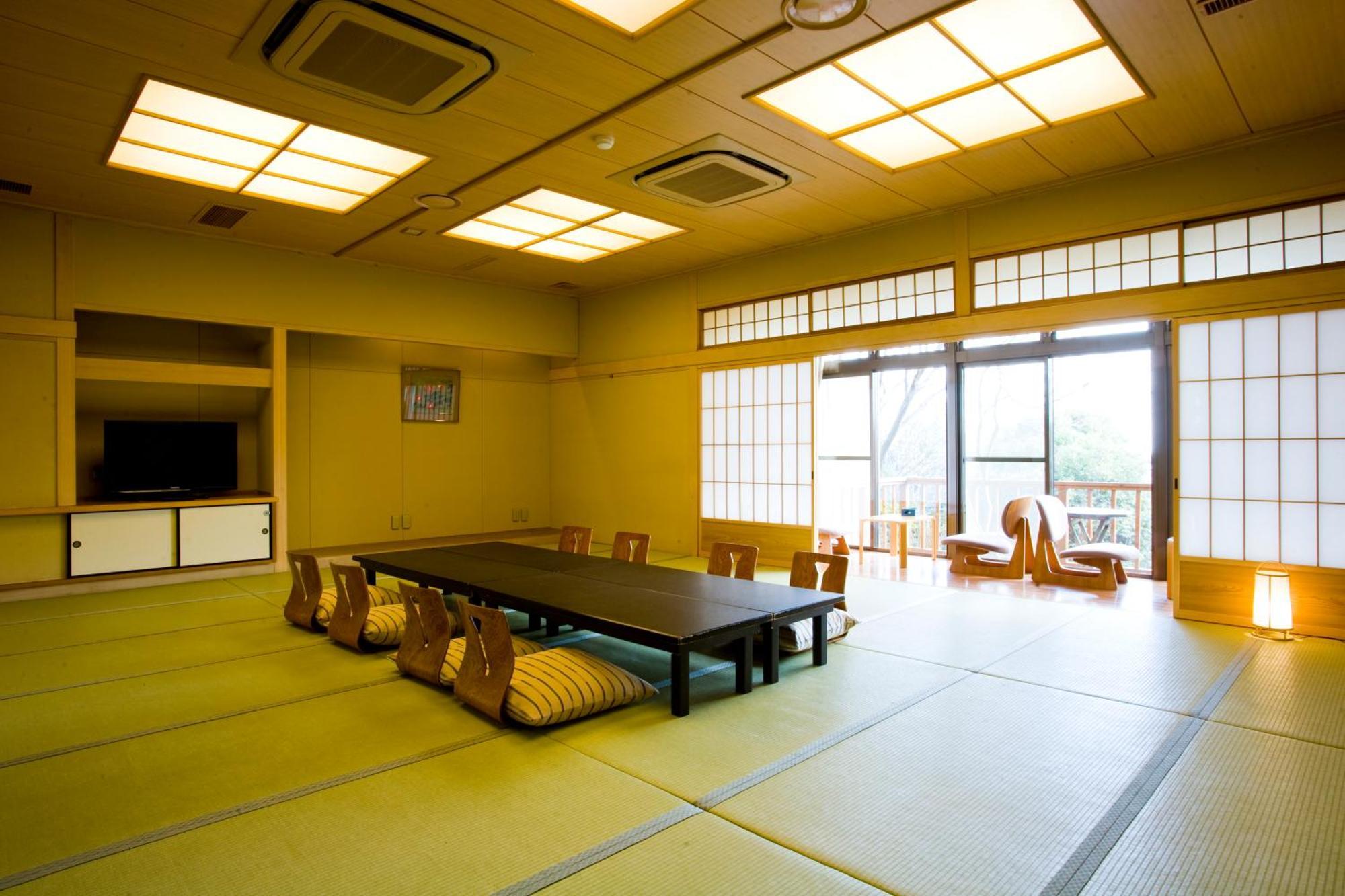 山荘 風の杜 Sanso Kazenomori Hotel Minoh Exterior foto