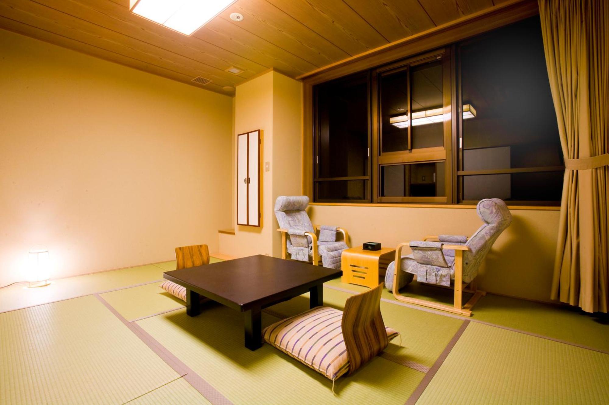 山荘 風の杜 Sanso Kazenomori Hotel Minoh Exterior foto